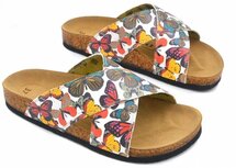 Goby - Butterfly Bliss Slippers - Vegan Leer - Handgemaakt - Kleurrijk Vlinder Design Goby - Butterfly Bliss Slippers - Vegan Leer - Handgemaakt - Kleurrijk Vlinder Design