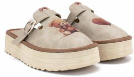 Goby - Teddy Love Dames Clogs - Handgemaakt - Beerprint - Plateauzool Goby - Teddy Love Dames Clogs - Handgemaakt - Beerprint - Plateauzool