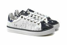 GOBY – Cat and Stars Sneakers – Handmade en Vegan – Comfort & Karakter GOBY – Cat and Stars Sneakers – Handmade en Vegan – Comfort & Karakter